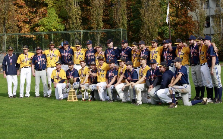 Zlatí a stříbrní pospolu. Foto: Josef Griml beavers1310