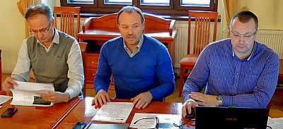 Jan Řehák, Jan Mareš a Martin Klouda (zleva) na tiskové konferenci. Foto: Oldřich Hájek