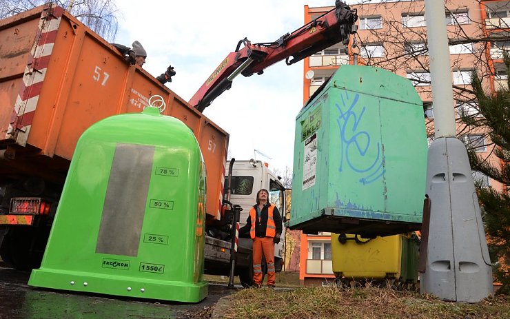 Výměna kontejnerů. Foto: TS Chomutov