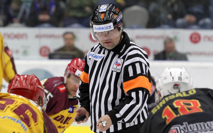 Foto: Piráti Chomutov rozhodčí103