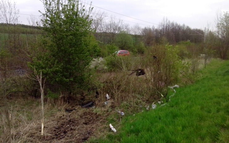 Foto: Hasiči Kadaň nehoda 264