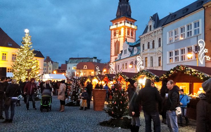Vánoční trhy v Chomutově. Foto: Oldřich Hájek