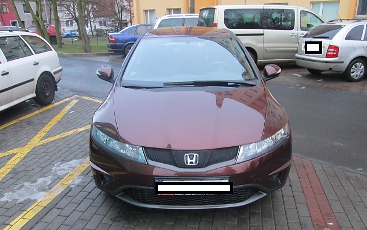 Stát se to může každému. Tady pomohli strážníci. Foto: MP Chomutov Stát se to může každému. Tady pomohli strážníci. Foto: MP Chomutov