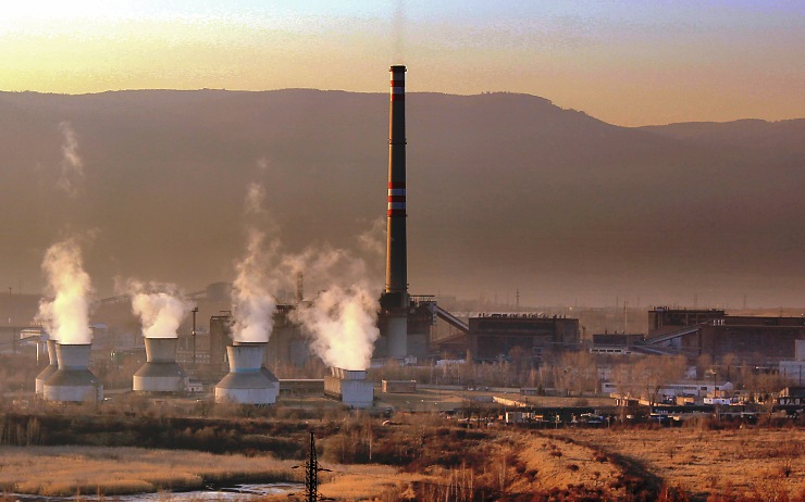 Současný provoz teplárny UE v Komořanech u Mostu. Foto: Oldřich Hájek Současný provoz teplárny UE v Komořanech u Mostu. Foto: Oldřich Hájek