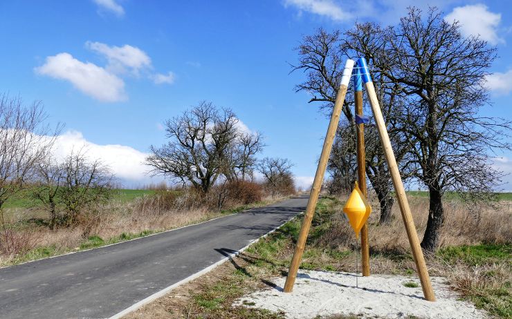 Signalizační bóje na Strupčické promenádě. Foto: Oldřich Hájek