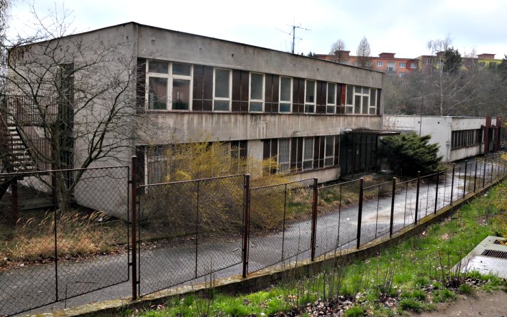 V téhle budově na Kamenné plánuje radnice zřídit jesle. Foto: archiv radnice