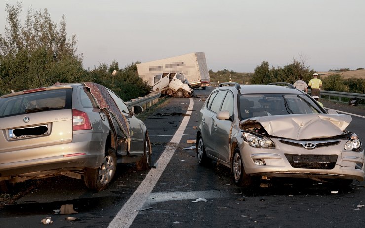 Místo tragické nehody. Foto: Michal Hrdlička / HZS Ústeckého kraje Místo tragické nehody. Foto: Michal Hrdlička / HZS Ústeckého kraje