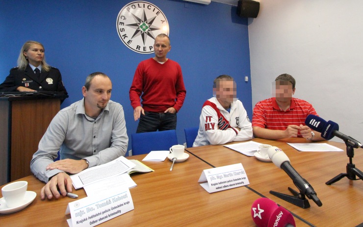 Kriminalisté v Ústí nad Labem. Foto: Jan Vraný Kriminalisté v Ústí nad Labem. Foto: Jan Vraný