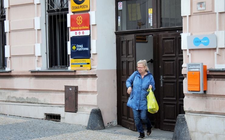 Česká pošta letos zrekonstruuje svoji pobočku na jirkovském náměstí