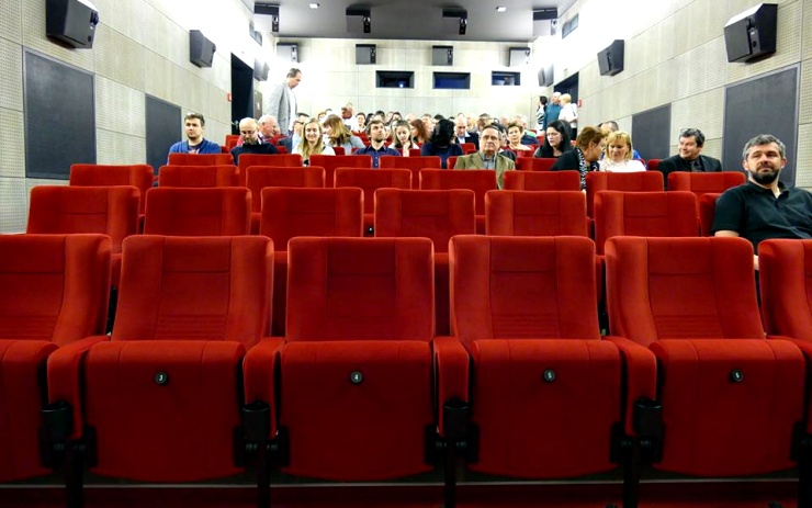 Zrekonstruované kino navštívilo už přes 5 tisíc diváků. Nejvíc jich přišlo na Šmouly