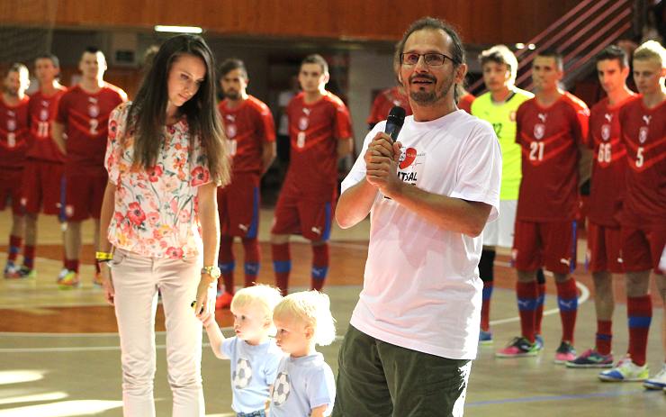 OBRAZEM: V Chomutově se uskutečnil Futsal za život na podporu Vládi Mikuláše, který bojuje s nemocí ALS!