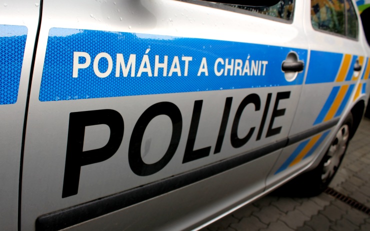 Policisté obvinili muže, který schvaloval vraždu Roma na chomutovském sídlišti