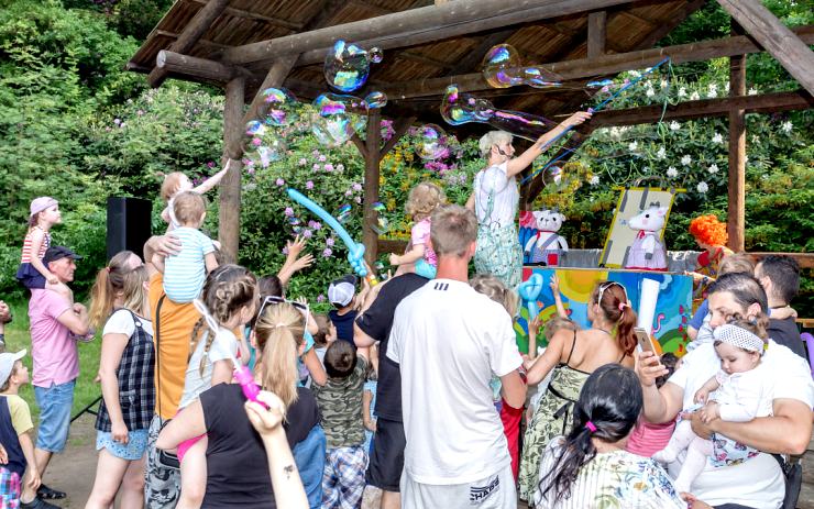 Den Země v zooparku: Na děti čekají soutěže, dospělí budou obdivovat věže z vybalancovaných kamenů