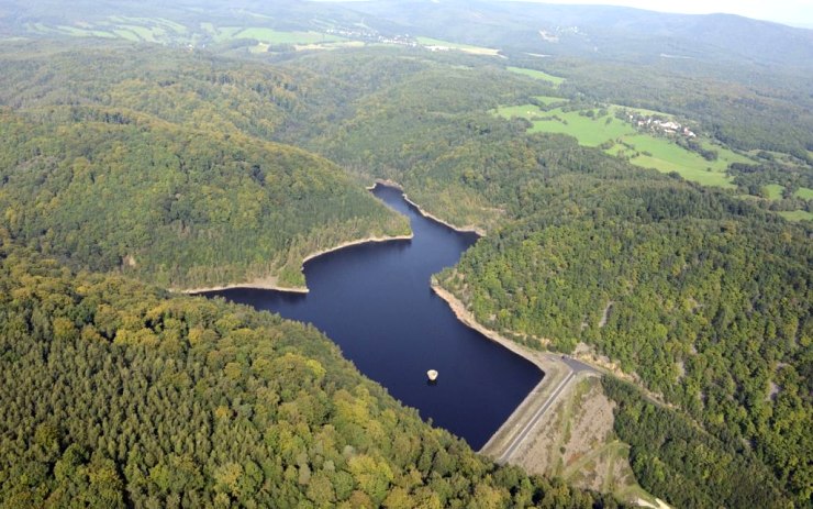 Cesta k jirkovské přehradě je po dvou letech opět otevřená