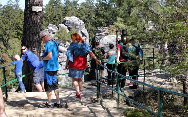 OBRAZEM: To je nádhera Prachovských skal! Skvělý cíl pro turisty, milovníky přírody a horolezce