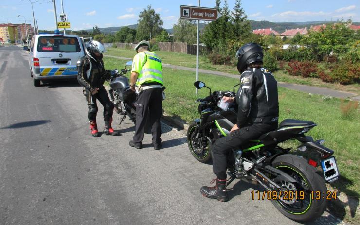 Při další dopravní akci se policisté zaměřili na motorkáře. Takhle dopadli