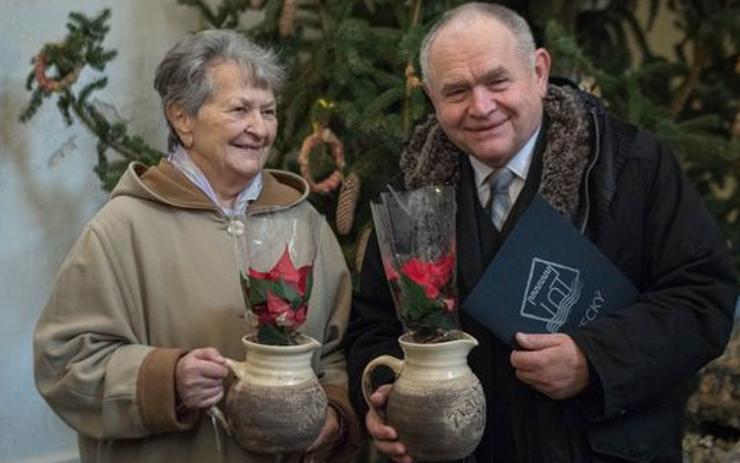 Blahopřejeme! Krajkářka Věra Vlčková z Chomutova získala ocenění za zachování a rozvoj tradic