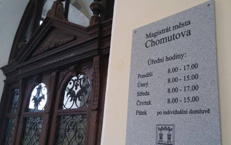 Chomutovský magistrát se od pondělí plně otevře veřejnosti