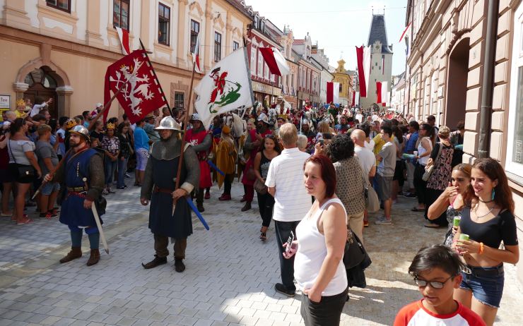 Karel IV. se svou družinou letos do Kadaně nedorazí. Císařský den bude až příští rok