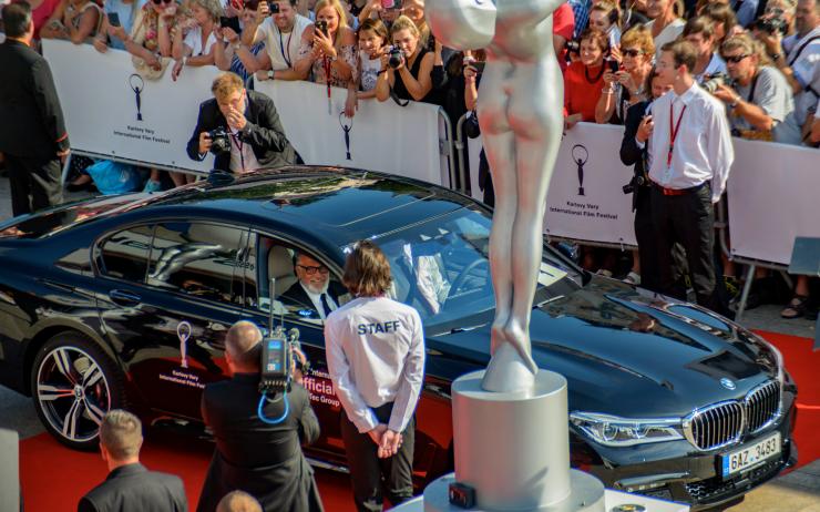 Atmosféru karlovarského festivalu můžete od zítřka nasát v jirkovském kině Květen