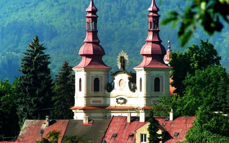 Velké díky všem dobrovolníkům! V Klášterci proběhne Mše svatá za zvládnutí pandemie ve městě