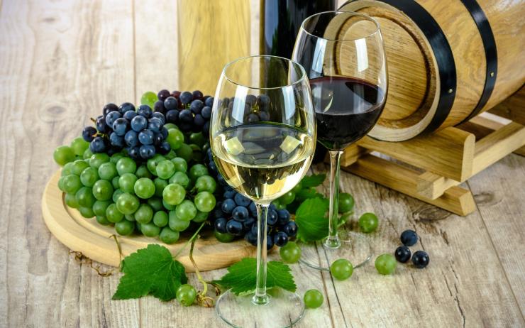 Milovníci vína zbystřete! V Březně u Chomutova se budou konat vinné trhy