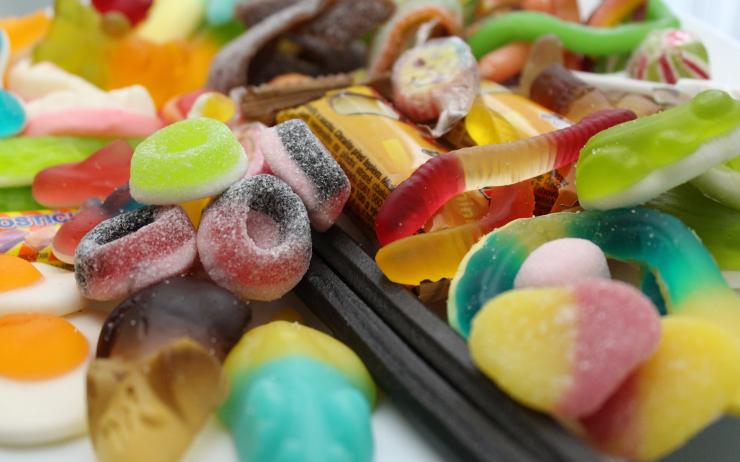 OBRAZEM: Inspektoři varují: Tyhle cukrovinky mohou vaše děti udusit! Nemáte je doma?