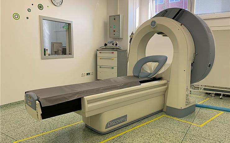 Krajská zdravotní má nový diagnostický přístroj na chomutovském oddělení nukleární medicíny