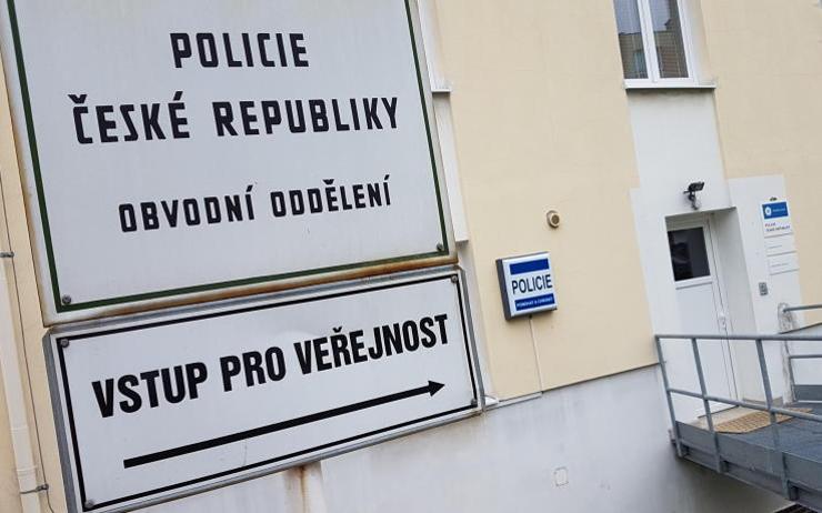 Hryzalo ho svědomí? Muž spáchal v centru Chomutova trestný čin, pak přišel sám na policii