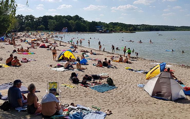 Jaká je aktuální kvalita vod u nás? Na šesti místech už můžete mít po koupání zdravotní problémy!