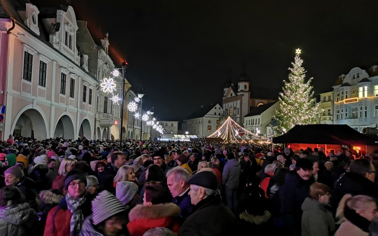 V Chomutově ruší slavnostní rozsvícení vánočního stromu, o podobě Vánoc ve městě se bude jednat