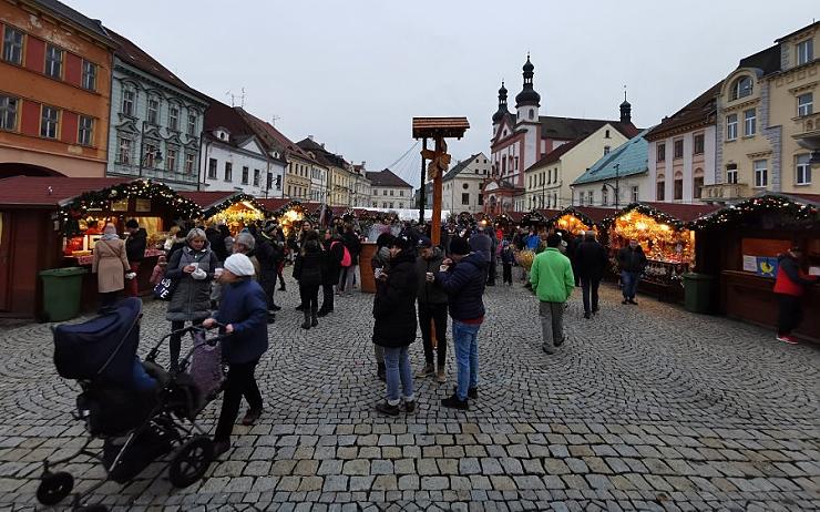 V Chomutově o advent nepřijdou! Takto bude vypadat nový vánoční program ve městě