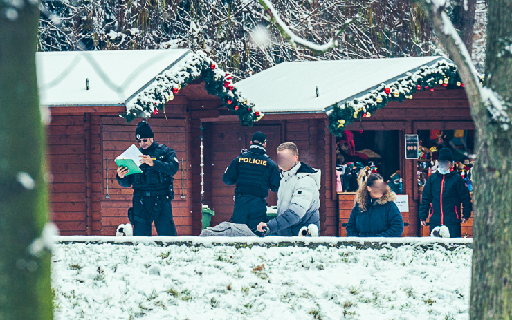 Aktivity v Městském parku kontrolují policisté. Pomozte stánkařům, žádá Chomutov návštěvníky