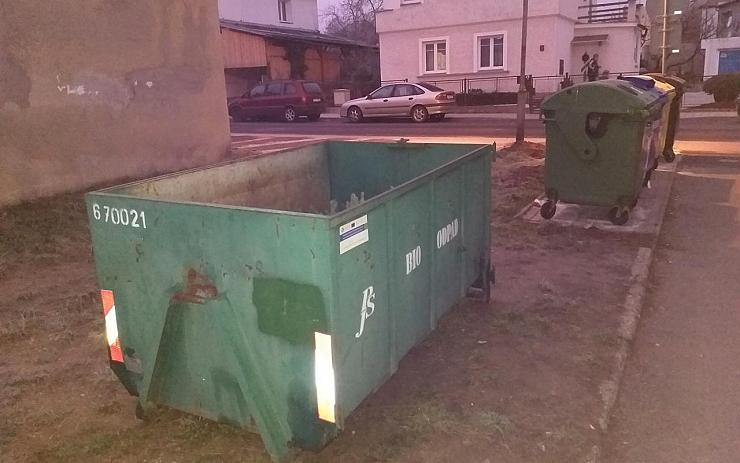 Jirkov zveřejnil, kdy a kde budou letos ve městě velkoobjemové kontejnery