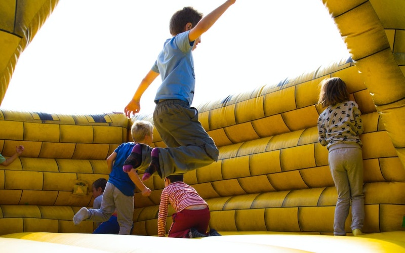 CHYSTÁ SE: Rozloučení s létem na Kamencovém jezeře. Přijďte si tuto neděli užít s dětmi plno zábavy!