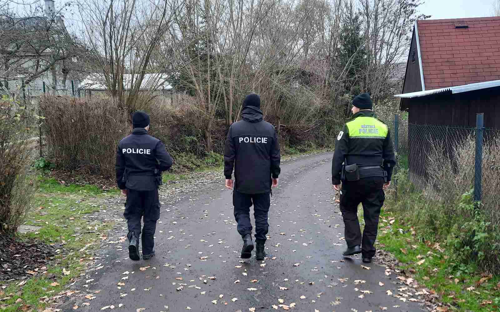 Policisté vyrazili do chatových oblastí. Zaměřili se na správně zabezpečení objektů