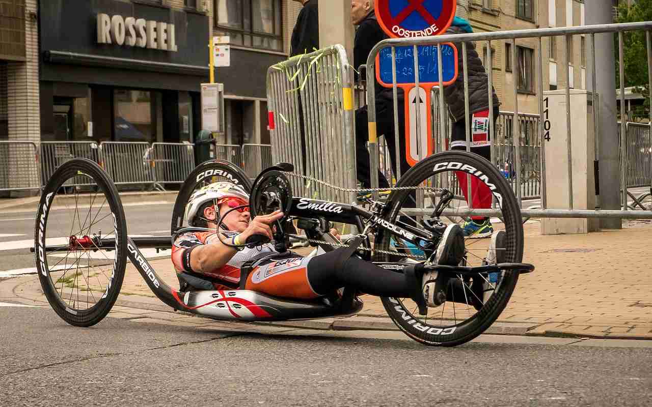 Handicapovaný sportovec potřebuje nový závodní handbik. Pomůžete?