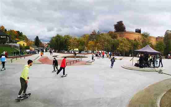 Cheb má nový skatepark. Ve městě velmi chyběl