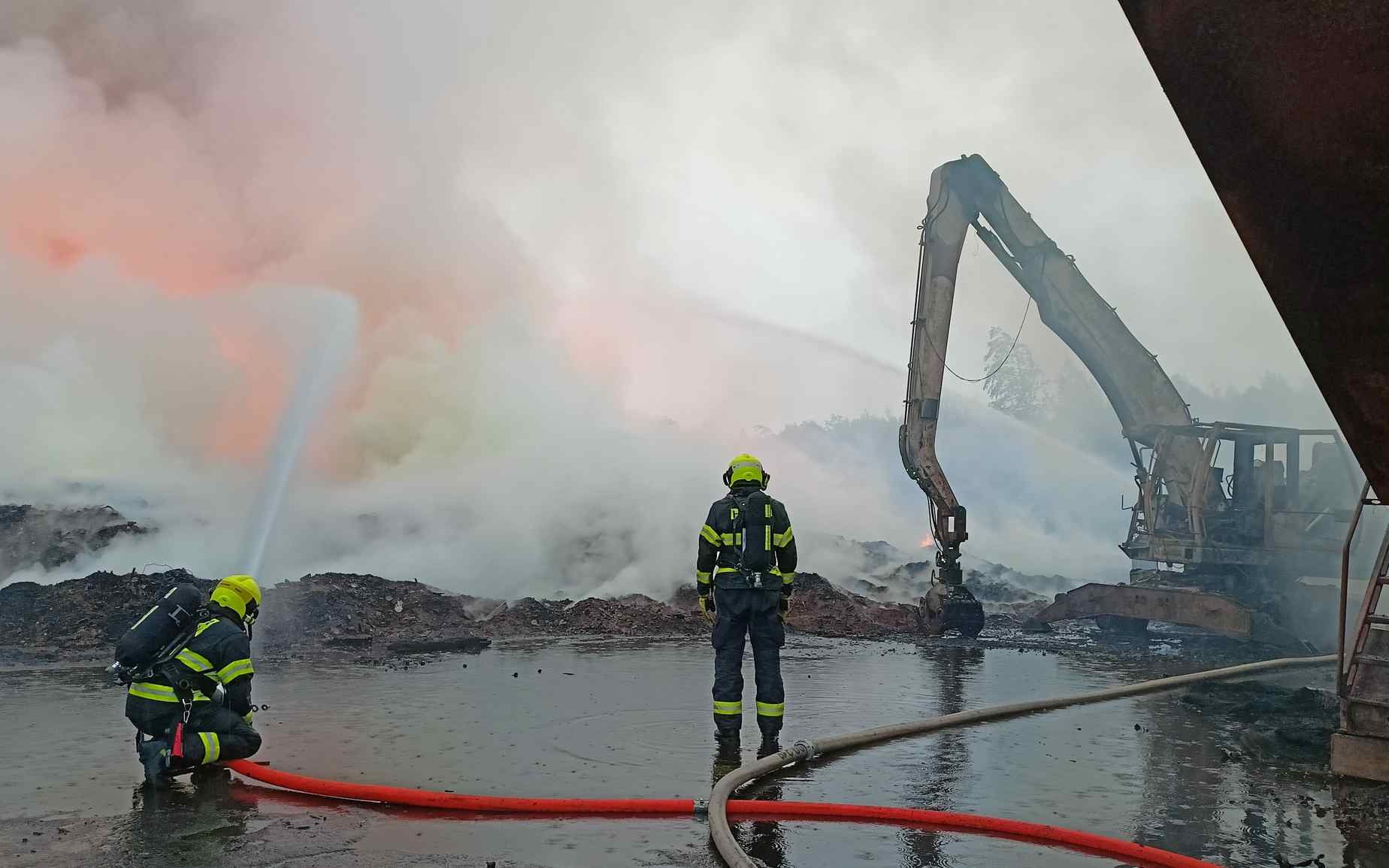 Kouř ze skládky v Tisové obsahuje nebezpečné zplodiny. K překročení limitů nedošlo