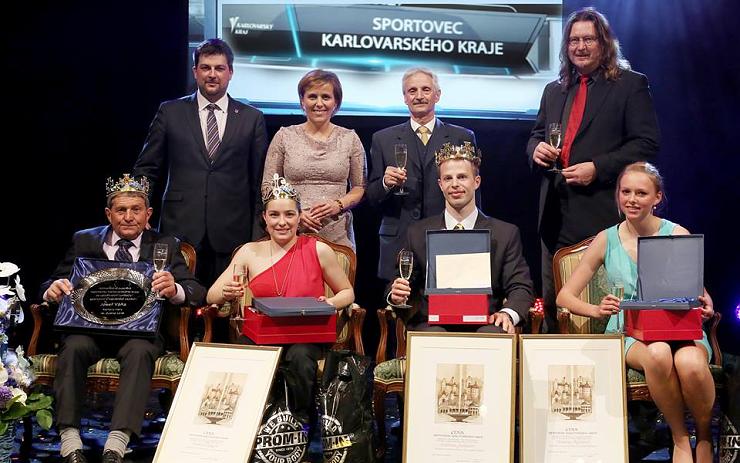 Nejlepší sportovci Karlovarského kraje převzali ocenění od hejtmanky Jany Vildumetzové
