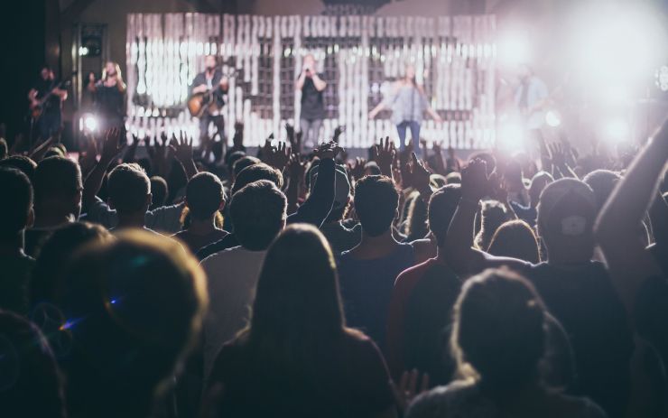 Do Karlových Varů se vrací LétoFest! Těšit se můžete na Kabát, Chinaski nebo Mandrage