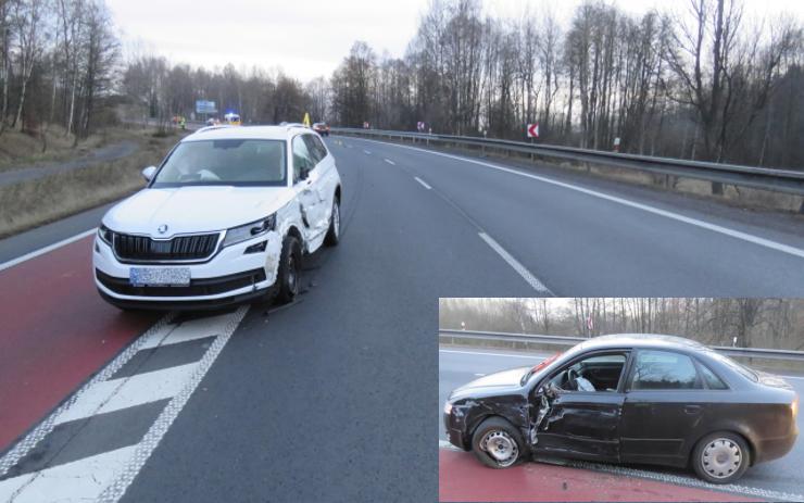 Havárie na šestce: Řidič Škodovky vjel z neznámých příčin do protisměru