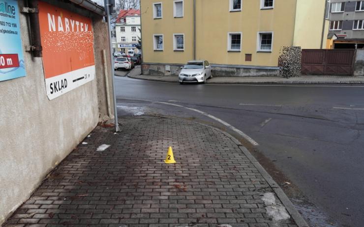 Řidič v Karlových Varech špatně zajistil své auto, dostal pokutu