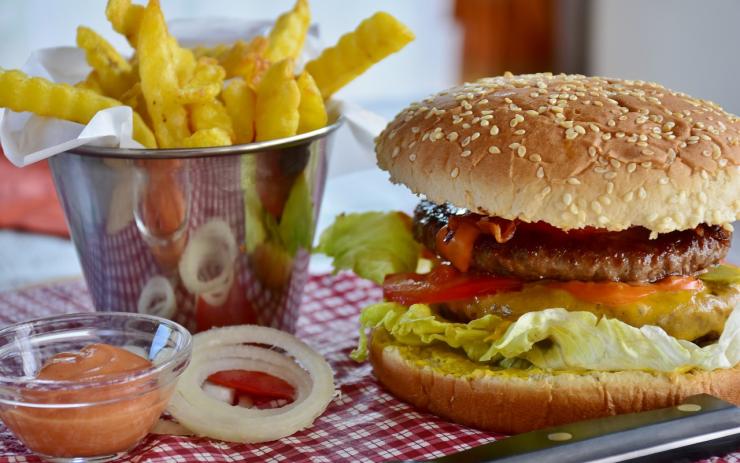 Pozor změna: Tradiční Food festival se v sobotu před hotelem Thermal konat nebude