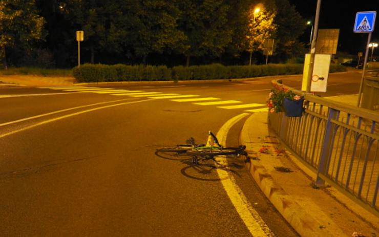 V hlavní roli alkohol: Opilí cyklisté spadli z kola, jezdec se neudržel na hřbetu koně!