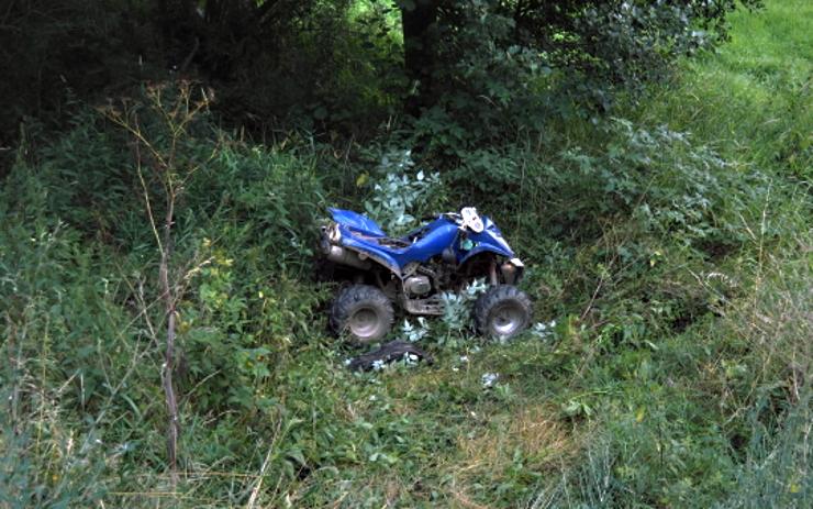 Opilec na čtyřkolce nezvládl řízení, do nemocnice do transportoval vrtulník