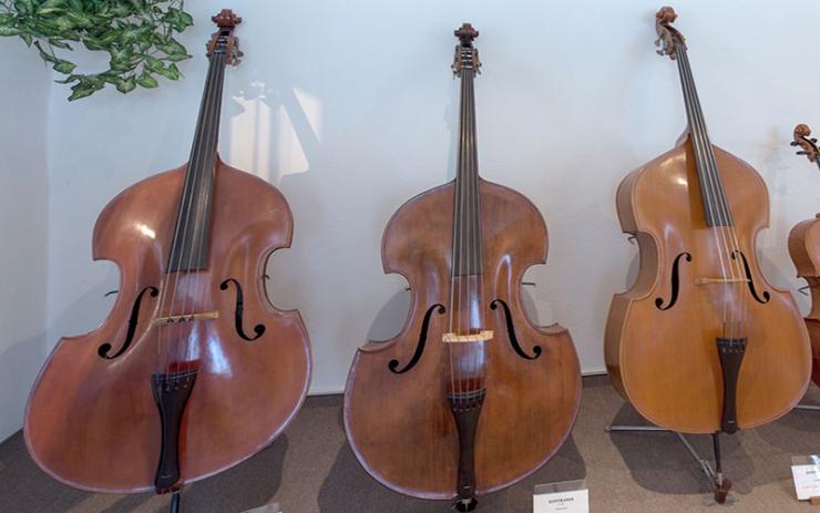 Vydejte se do Lubů na výstavu jedinečné sbírky hudebních nástrojů