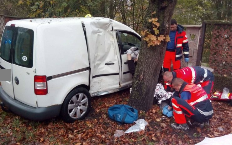 Neděle plná nehod! Hasiči varují řidiče před dalším špatným počasím