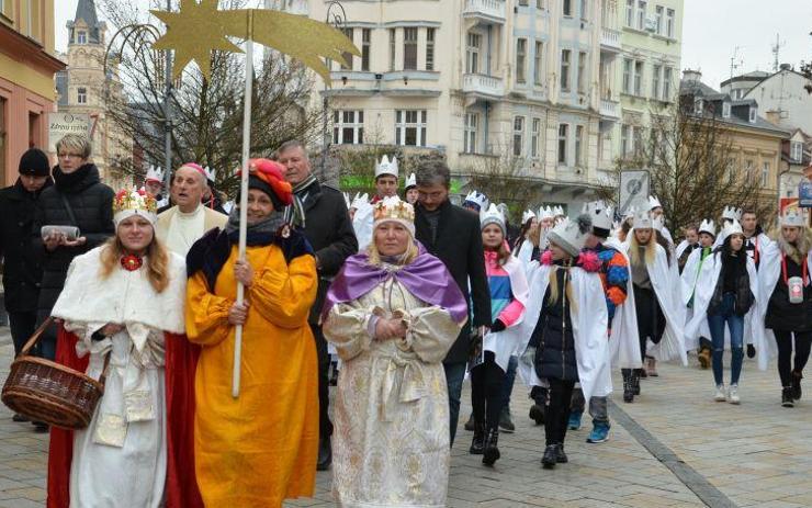 Dárci na Karlovarsku byli štědří. Do tříkrálové sbírky přispěli zatím nejvíce penězi v historii 