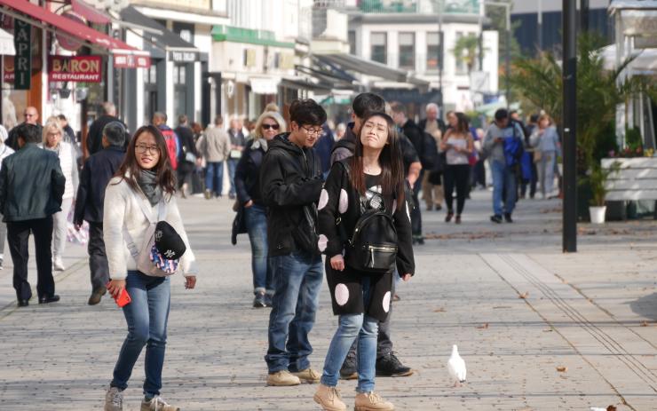 ČSÚ: Do Karlovarského kraje míří stále více turistů. Kteří zahraniční hosté si nás nejvíce oblíbili? 